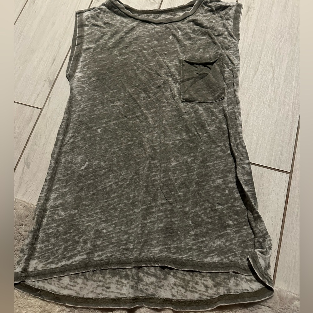 Never worn perfect condition girls tank top size 10/12
